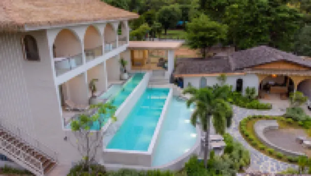 Le la Lake Resort and Spa Hotels in Kaeng Krachan