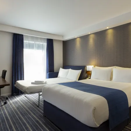Holiday Inn Express Dunstable, an IHG Hotel
