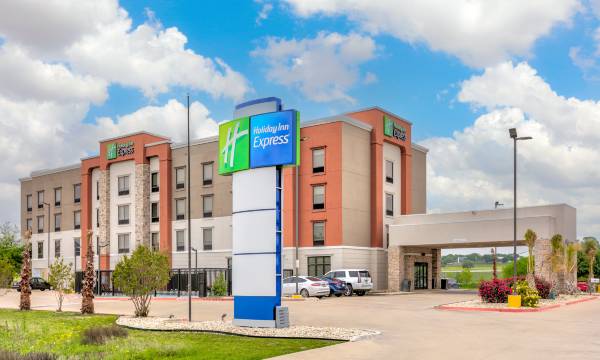 Holiday Inn Express Hillsboro I-35 by IHG
