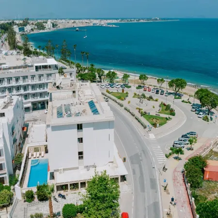 Zephyros Hotel