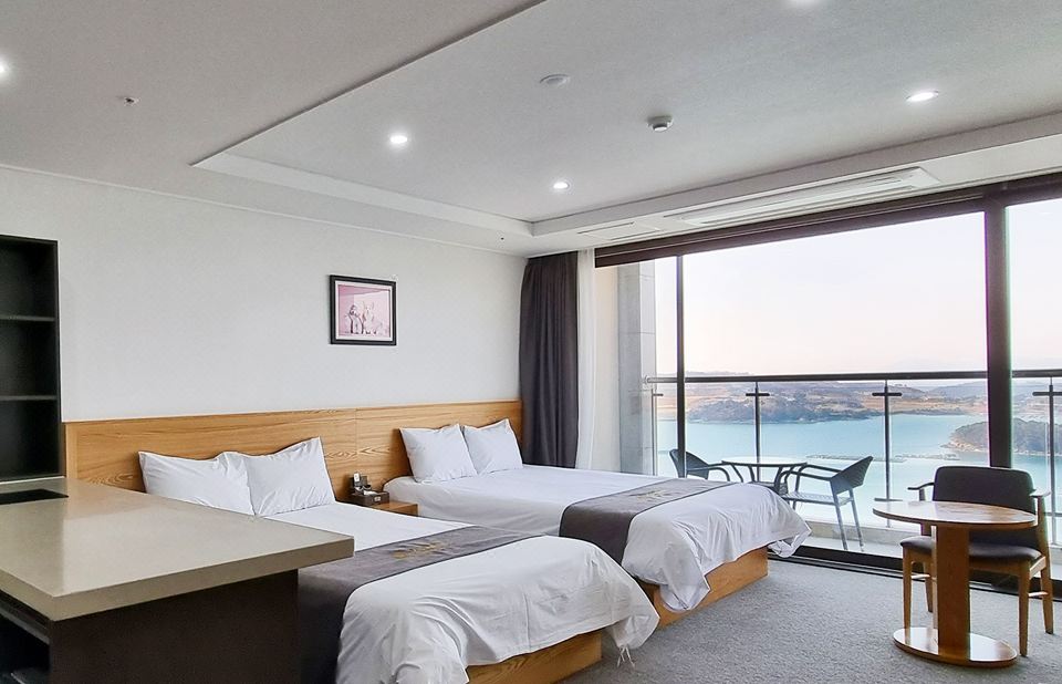 3. 여수 오션힐호텔..