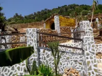 Stone Village Hotel Apartments - Parvekkeita