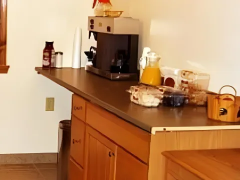 Red Carpet Inn Syracuse Airport Отели в г. Салина