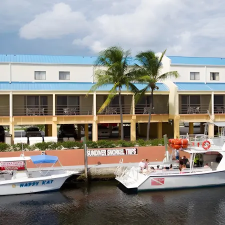 Waterside Suites and Marina