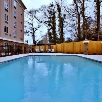 Holiday Inn Express & Suites Columbus - FT Benning Maingate by IHG