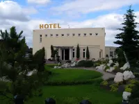 Biały Dom Henlex Hotel Restauracja Các khách sạn ở Swarzedz