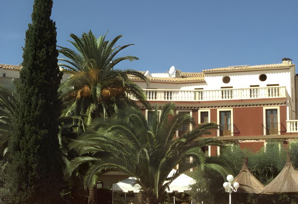 hotel overview picture
