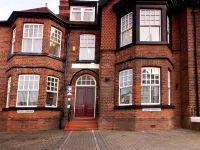 Crescent Lodge Guest House
