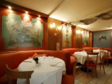 ホテル ノルディン パレス アオスタのホテル