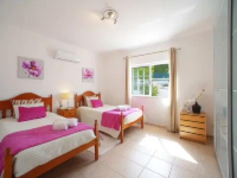Monte Novo Hotels in Paderne