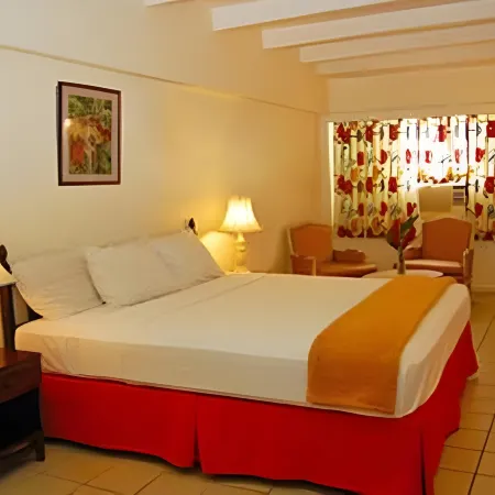 Pineapple Court Hotel
