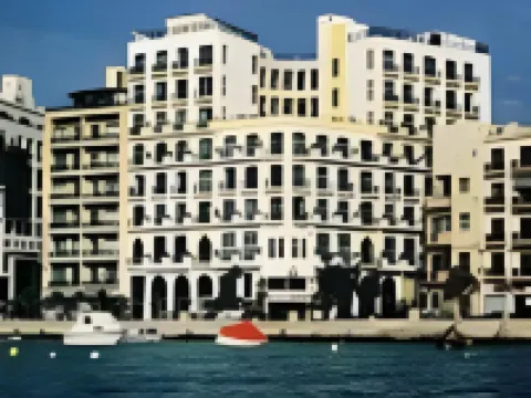 Waterfront Hoteles en Gżira