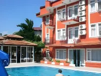 Red Rose Hotel - ที่มีสระว่ายน้ำ