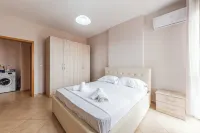City Lights Retreat by PS Hotels in 