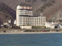 Riverside Uedakan Hotels in Chikuma