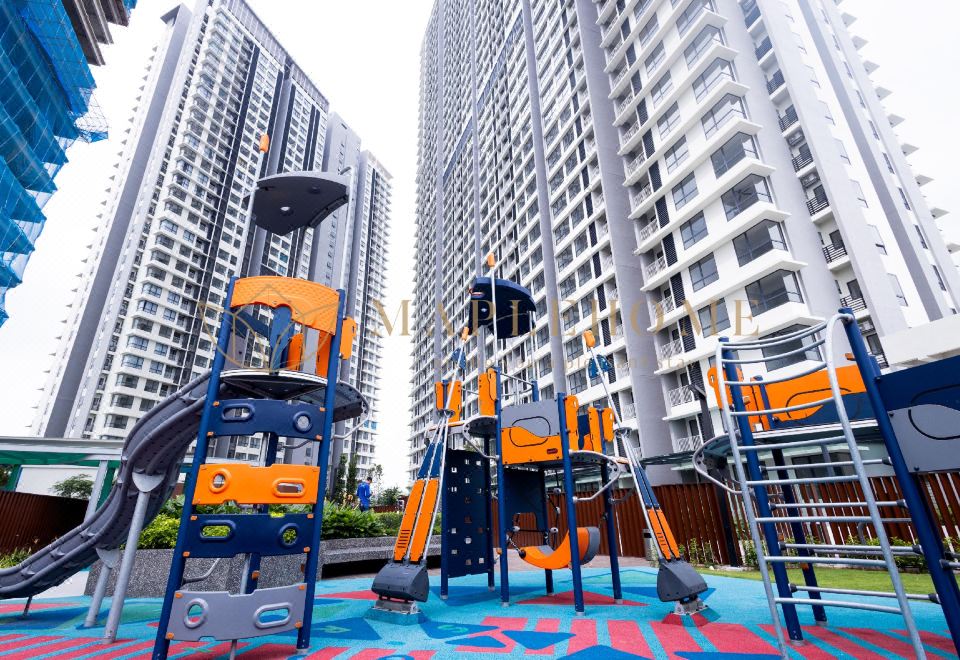 [Sunsuria Forum Premier Suites Setia Alam 외관]