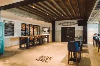 The Perry Hotel & Marina Key West - bar