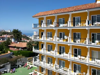 Apartamentos la Carabela Hotels in Santa Ursula