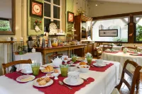 Logis Hotel Villa Marjane