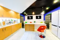 Interqube Bolshaya Polyanka Hotel
