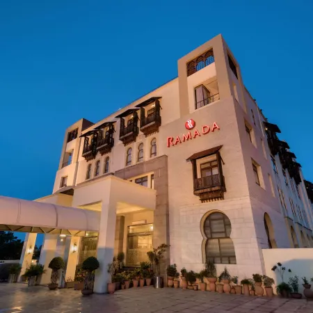 Ramada by Wyndham Islamabad Отели рядом с достопримечательностью «Парк Анкара»