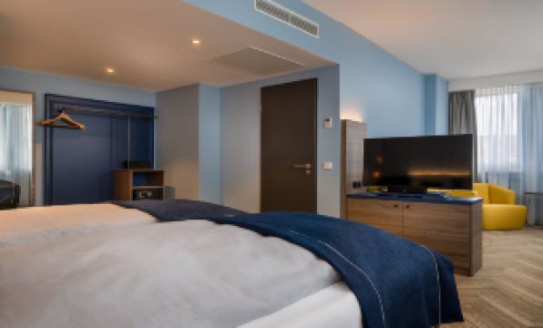 Holiday Inn - the niu, WELLY KIEL by IHG