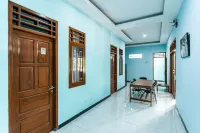 RedDoorz Near Puro Mangkunegaran
