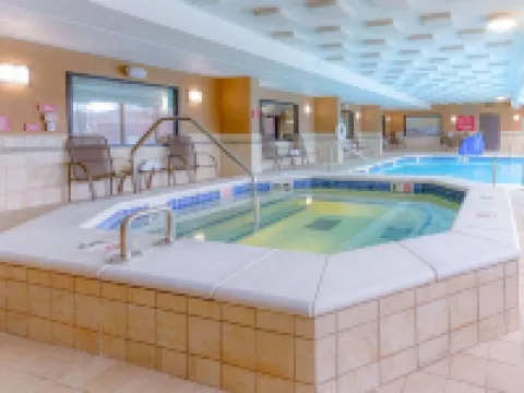 Heritage Inn & Suites St Louis Fenton, Trademark by Wyndham Hotels in Fenton