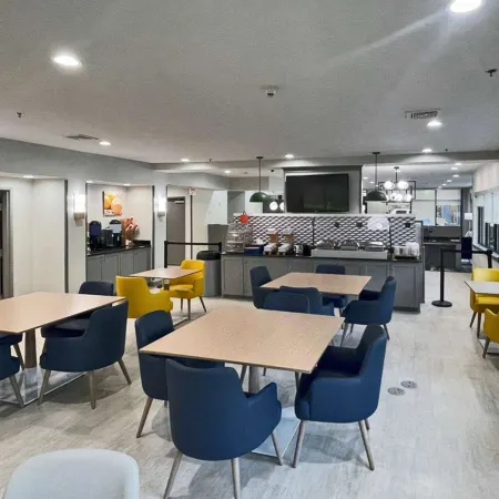 Comfort Suites Mobile-South Alabama University Area