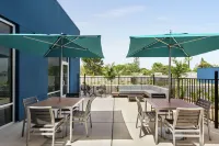 Hampton Inn & Suites  Oroville