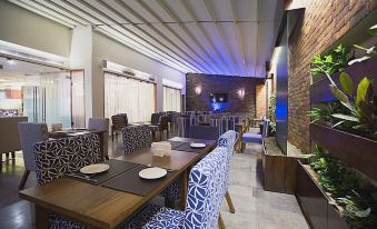 The J Hotel & Spa