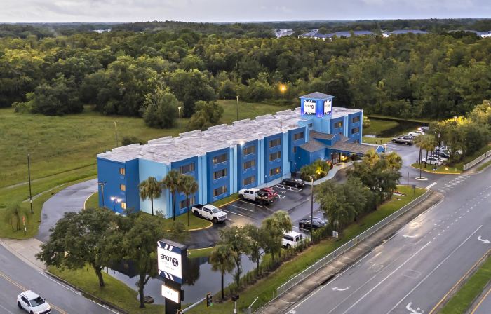 SPOT X Hotel Tampa - Wesley Chapel by The Red Collection
