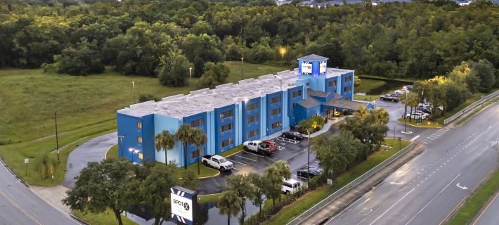 SPOT X Hotel Tampa - Wesley Chapel by The Red Collection Hotele w: Pasco County