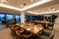 Radisson Beach Resort Larnaca - Pools