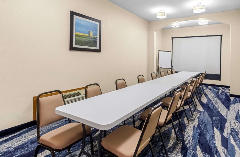 Comfort Suites photo 4