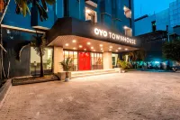 Super OYO Townhouse 2 Hotel Gunung Sahari Hotels in Jakarta
