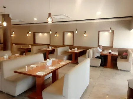 Guruprerna Beacon Resort, Dwarka Отели в г. Дварка