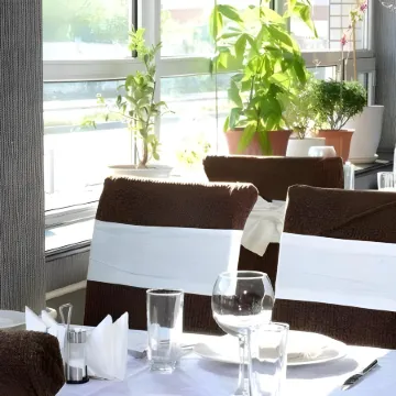 Zolo Hotel Отели рядом с достопримечательностью «Сүхбаатарын Талбай»