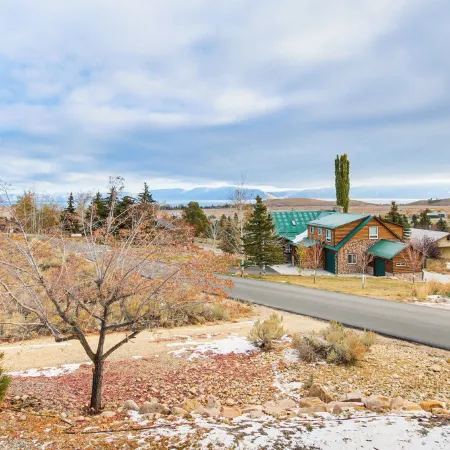 Scenic Views and Game Room Garden City Retreat!