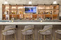voco THE CLAIR CINCINNATI DOWNTOWN by IHG - Quầy bar