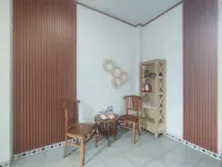 Kayon Lawu RedPartner Hotel di Gondosuli