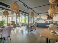 C2-3 the Resort Apartment with Pool View Hotels in Akanthou