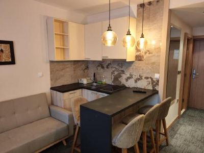 Family Studio Snow White Apartments Photo