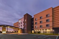 Fairfield Inn & Suites Kalamazoo - parking