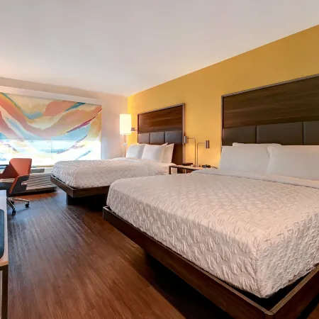 Tru by Hilton Albuquerque North I-25 Отели рядом с достопримечательностью «Тропа Ла Луз»