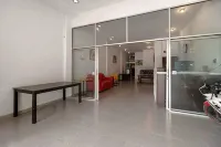 RedDoorz at Mutiara Residence Deli Serdang Hotels in Medan Estate