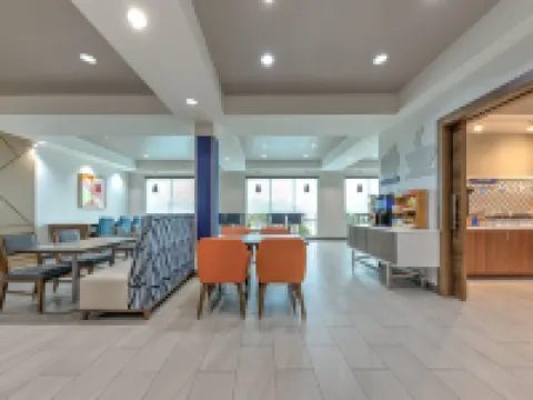Holiday Inn Express & Suites ATHENS by IHG Hotels in Athens