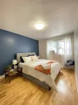 Incredible Apartment 20 min Times Square NY! Hotels near Old Colony Square
