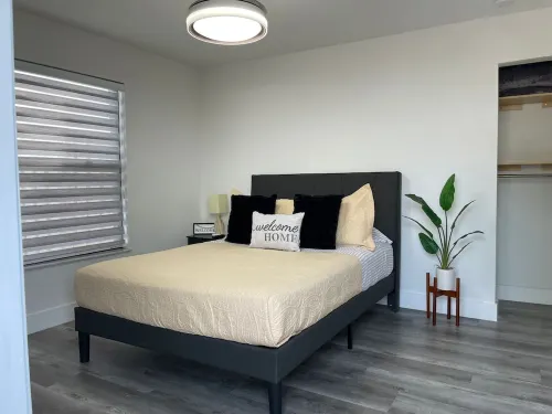 Beautiful & Cozy Guest Suite