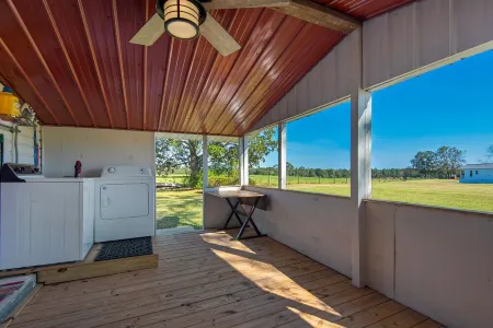 The Dog House at Stillwater Ranch